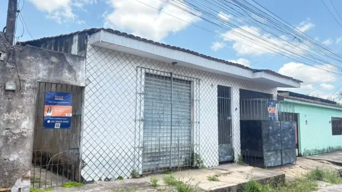 Casa com 3 Quartos (1 Suíte) à Venda Icuí Guajará