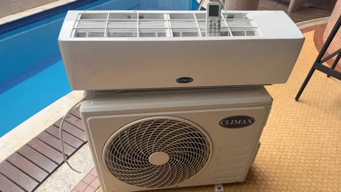 Ar condicionado 12.000 Btu/h 220v