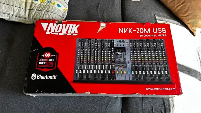 Mesa de som profissional novik