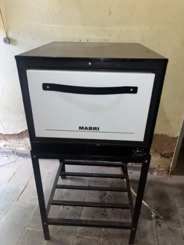 Forno/Fogão Mabri a gás com suporte