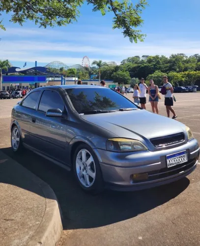 Chevrolet Astra 2.0/ CD/ GLS 2.0 MPFI 16V 3P 2000