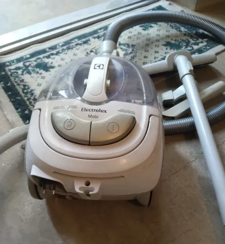 Aspirador Electrolux Mobi