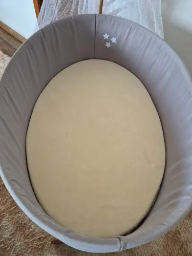 Moisés lindo pouco usado