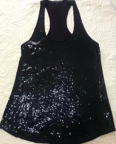 Camiseta de paetês