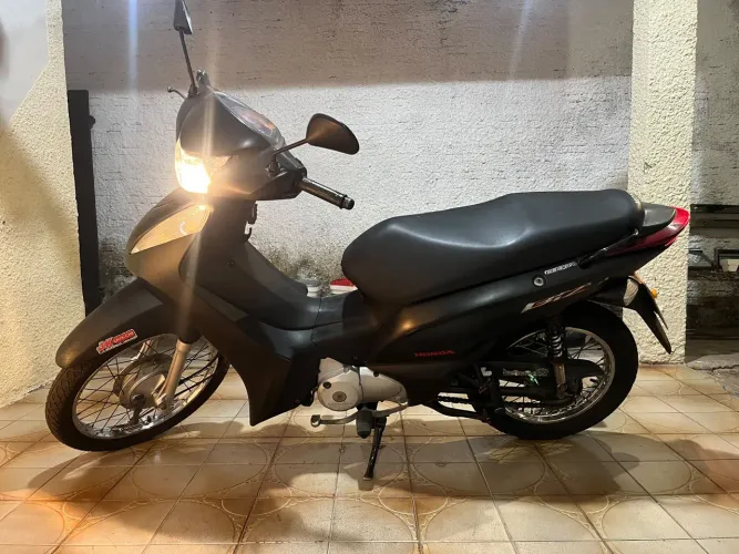 Vende-se Honda Biz 125