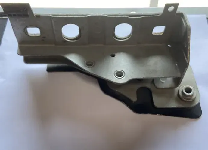 Base Dobradiça Esquerda Capo Discovery 3 4 Range Rover Sport