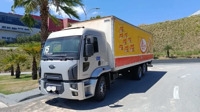 CARGO 2429 2015 UNIO DONO IMPECAVEL MOTOR CUMINS AR CONDICIONADO