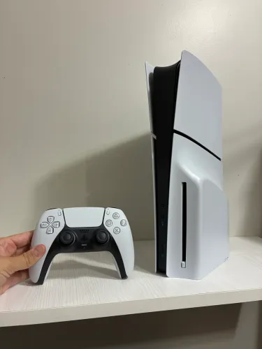 Ps5 slim mídia física 1 tb NOVO COM GARANTIA!