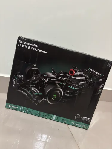 LEGO Technic Mercedes-AMG F1 W14 E Performance