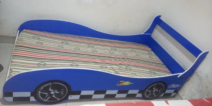 Cama infantil semi nova