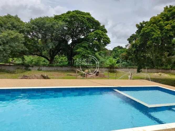 Chácara Completa com Piscina Reformada e 3.000 m² no Bairro das Colinas em Araçoiaba da Se