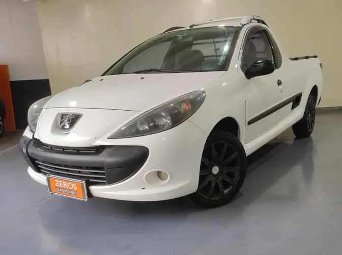 Peugeot Hoggar XR 1.4 Flex 8V 2P 2011