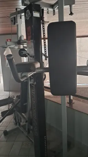 Aparelho compacto de musculaçao