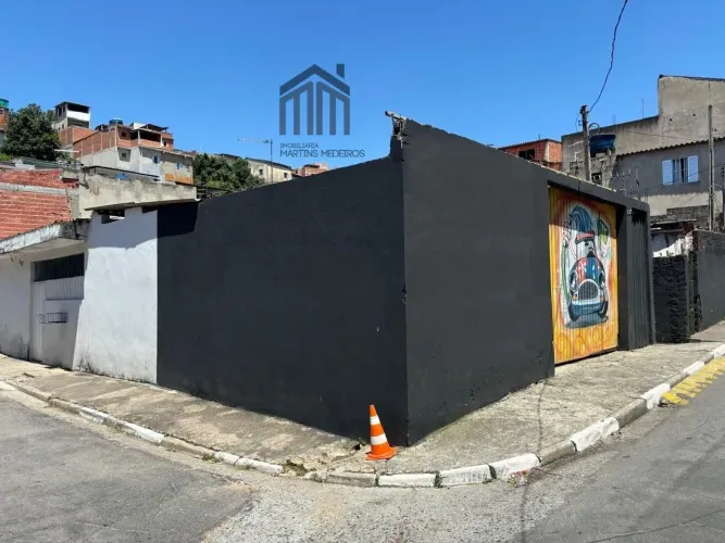 Propriedade de esquina, com três cômodos e um ponto comercial, Jardim Briquet - Itapevi - 