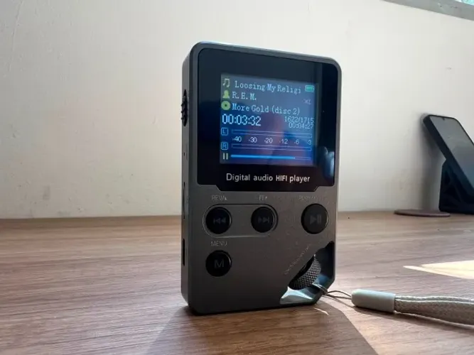 MP3 Player Digital Hi-Fi C5 + Cartão 64GB (2.000+ músicas)