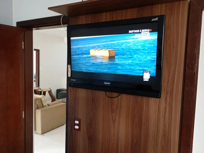TV Semp 42 polegadas
