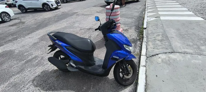 Vendo moto Yamaha Fluo