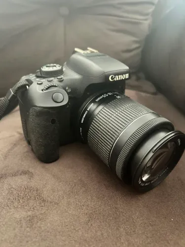 Camera Fotográfica Canon EOS T6i