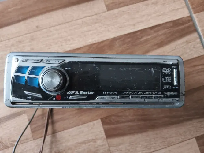 Auto rádio b buster