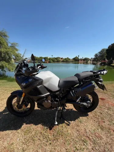 Yamaha XT1200Z Super Ténéré DX (Deluxe)