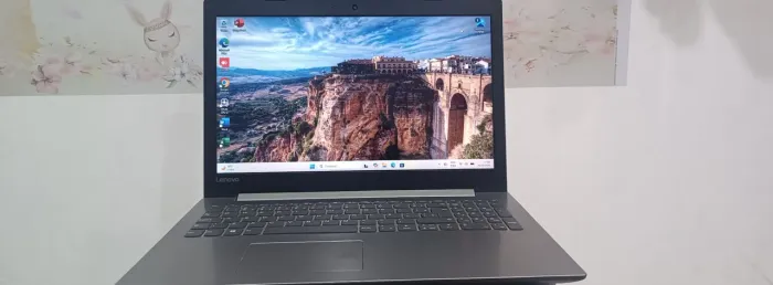 Notebook Lenovo ideaped i3