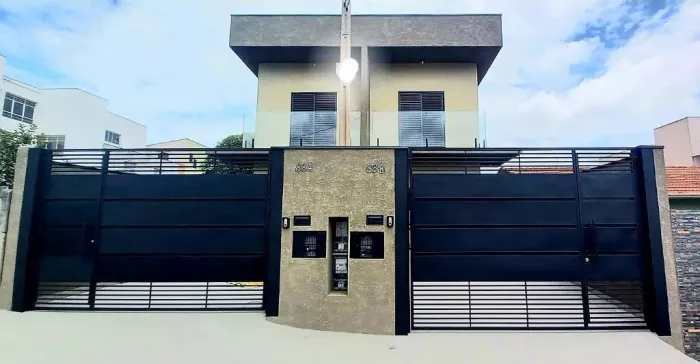 Sobrado com 3 Suítes para alugar, 122 m² por R$ 5.700/mês - Alvinópolis - Atibaia/SP