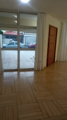 Oportunidade - Casa - Edícula - Jardim Augusta - 3 Dormitórios - 179m².