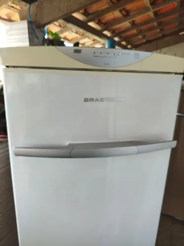 Vendo freezer Brastemp Clean frosfree 239 litros