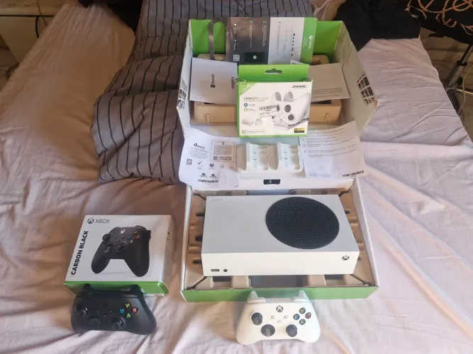 Xbox Séries S 512GB + 2 controles