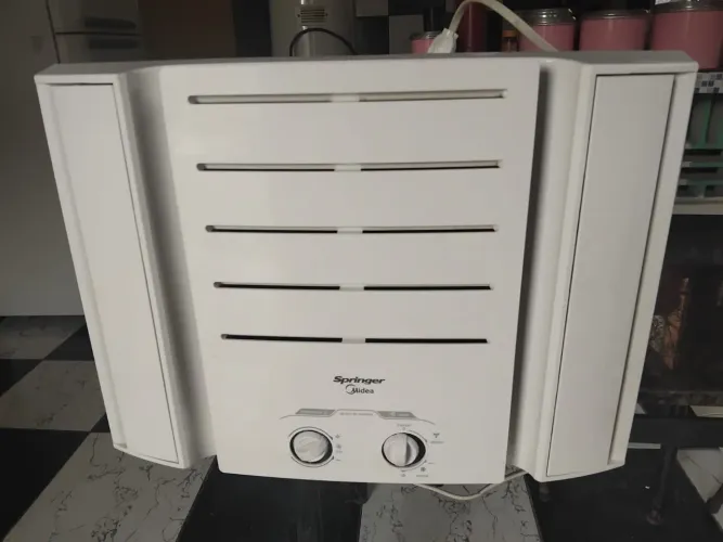 Ar condicionado Springer 10mil btus gela bem 127!