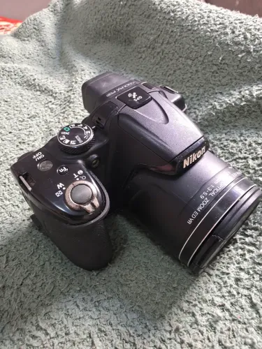 Nikon coolpix P520 superzoom (R$ 900 - pix)
