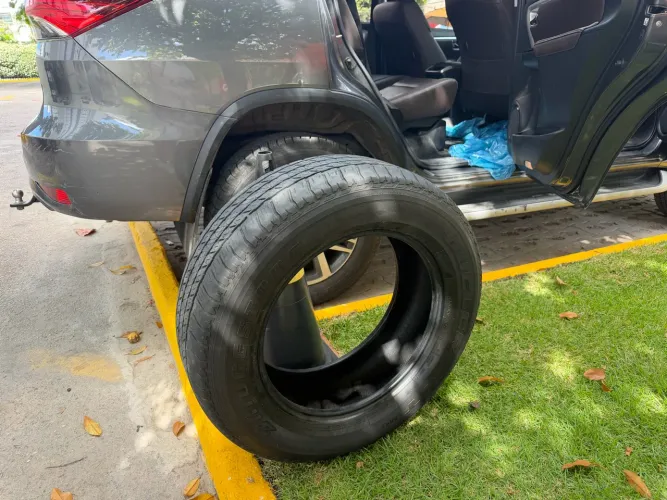 Pneus Bridgestone Dueler H/T 265/60 R18 - Toyota SW4