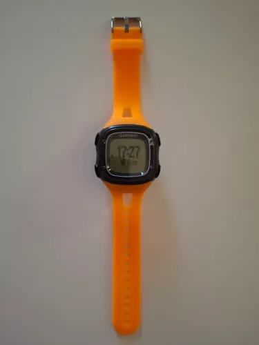 Garmin Forerunner 10 (com carregador + pulseira nova)