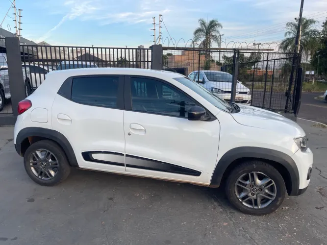 Renault Kwid Intense 1.0 Flex 12V 5P Mec. 2019