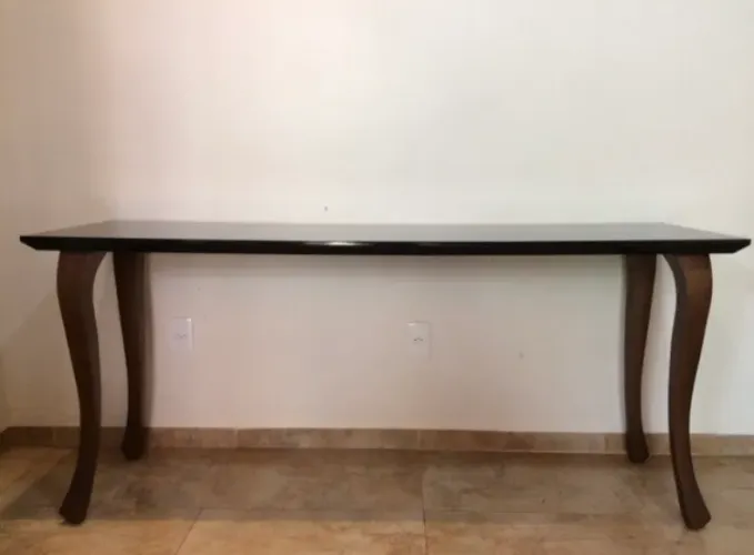 Vendo Aparador laca preta com pés Luís XV