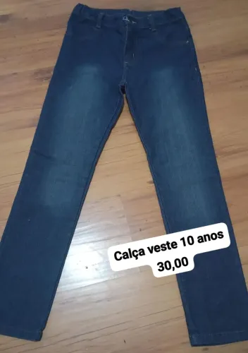 Calça veste 10 anos 
