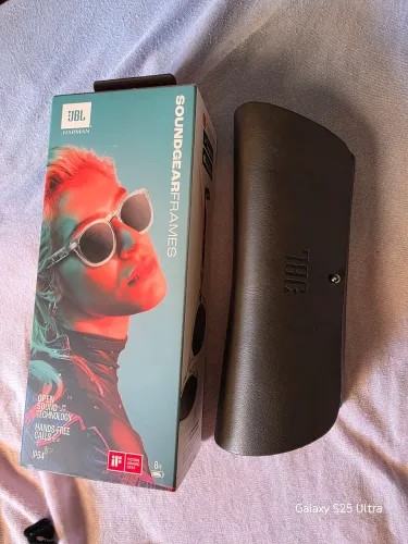 JBL Soundgear Frames, um óculos de sol inteligente com fones de ouvido integrados