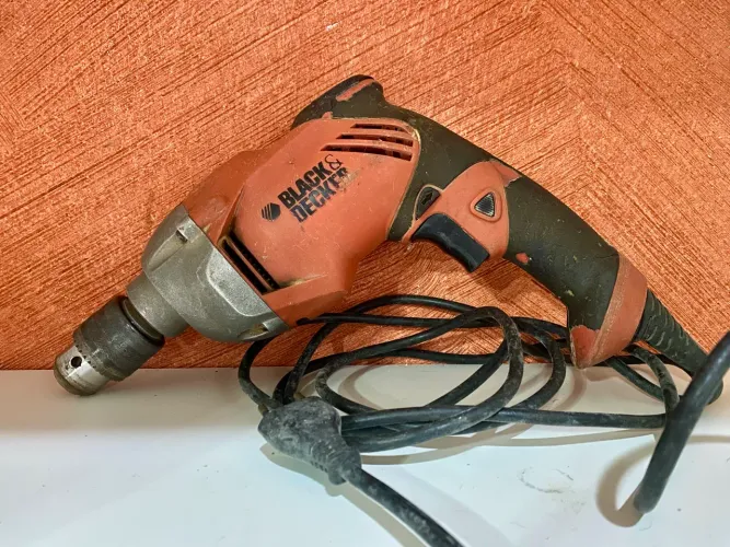 Furadeira Martelete Black Decker KR720-BR 127V 720W