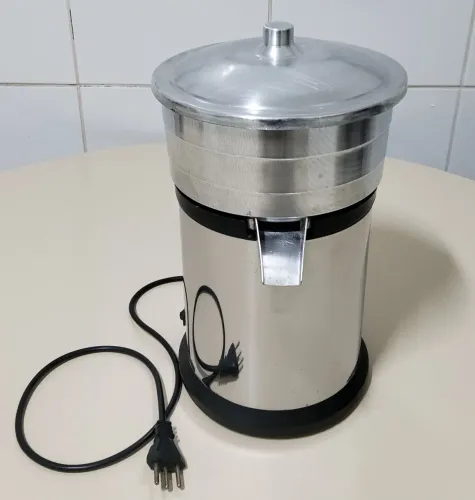 Espremedor de laranja e limão grande industrial