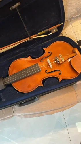 Violino em ótimo estado