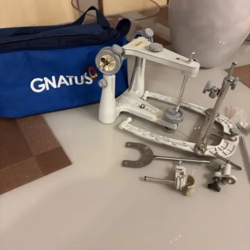 Articulador semi articulado marca Gnatus