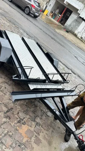 Reboque para 4 motos