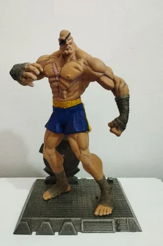 Boneco Estatueta Sagat Street Fighter - 23cm Resaurus Custom, pintado a mão (único)