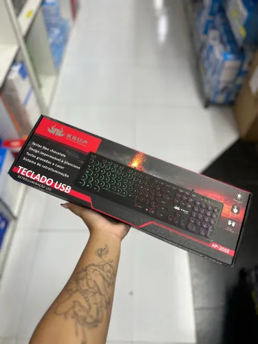 Teclado Gamer KNUP LED RGB