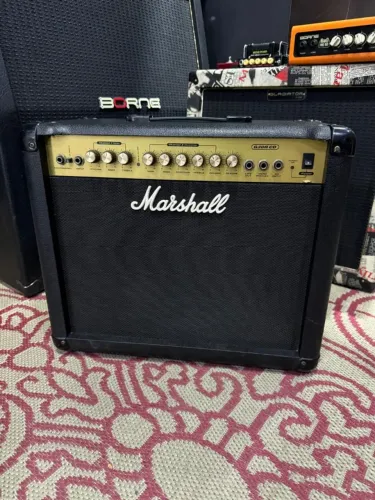 Amplificador Marshall G30r Cd Reverb - Usada