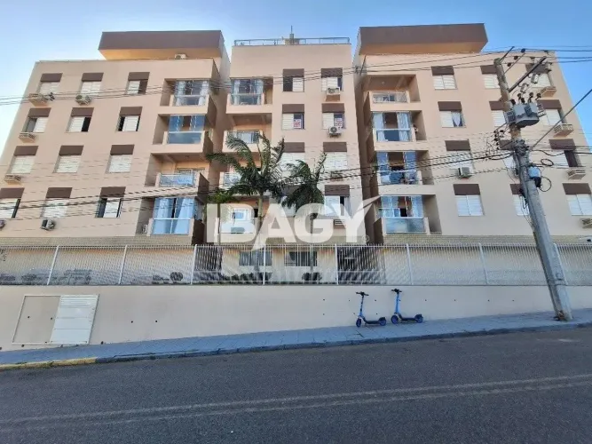 Excelente Apartamento 4 dormitório(s) em Capoeiras - Florianópolis