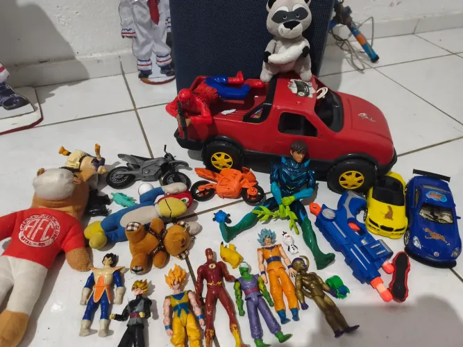 Lote de brinquedos usados 