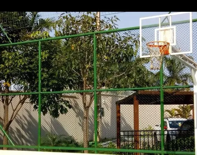 Instalação de alambrados