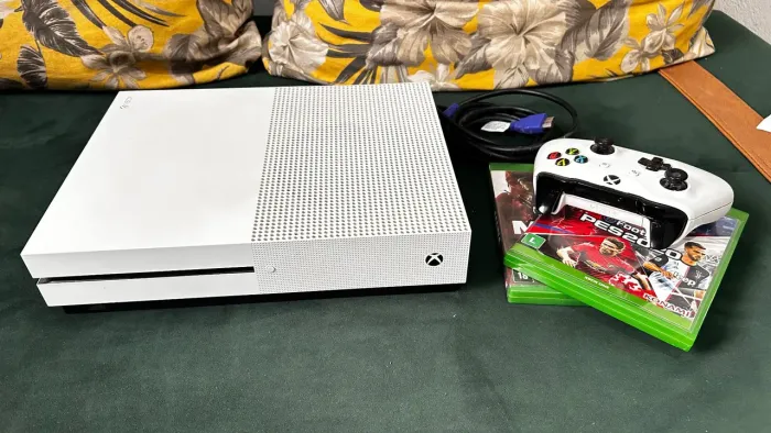 Xbox One S