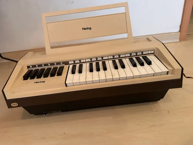 Orgao Eletrico Hering Vintage 